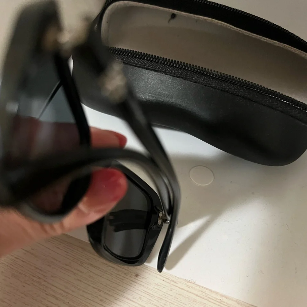 Vogue Black VR Headset Case